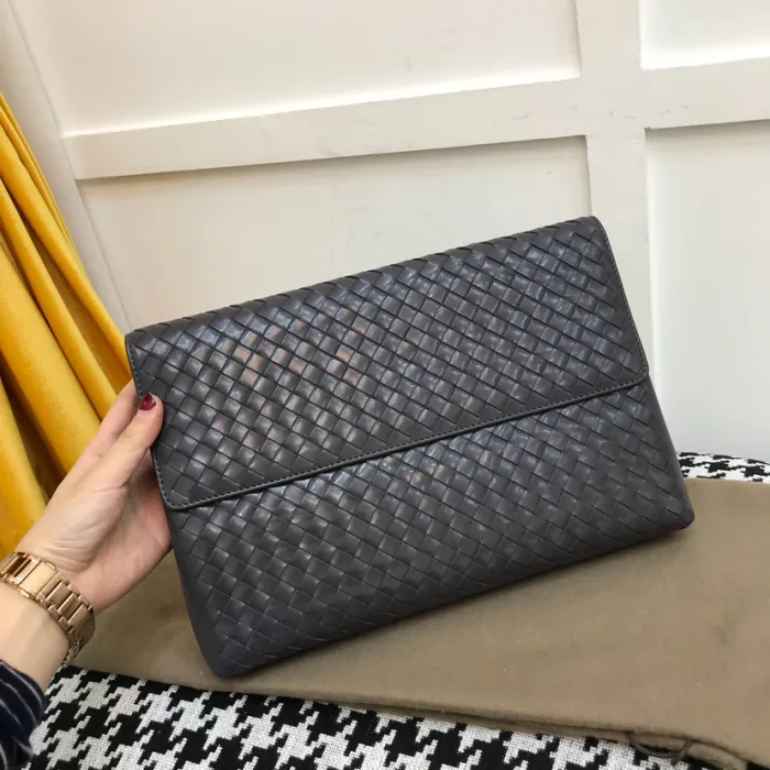 BOTTEGA VENETA Мужская Сумка