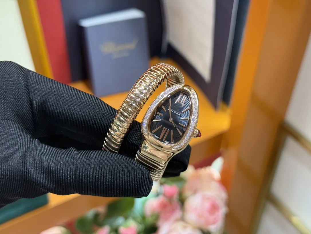 BVLGARI Женские часы Serpenti Tubogas 35 мм BVLGARI Женские часы Serpenti Tubogas 35 мм