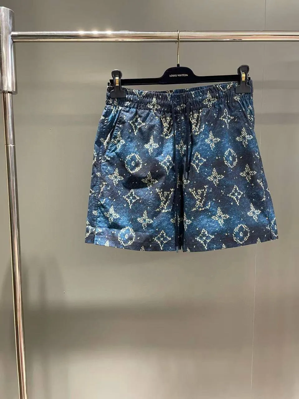 LOUIS VUITTON Мужские шорты LOUIS VUITTON Мужские шорты