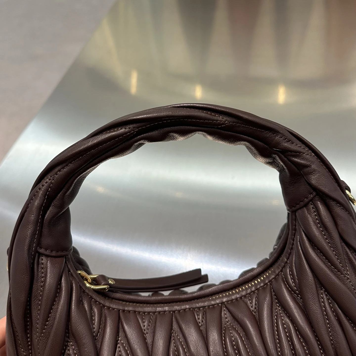 MIU MIU Женская сумка Wander hobo 