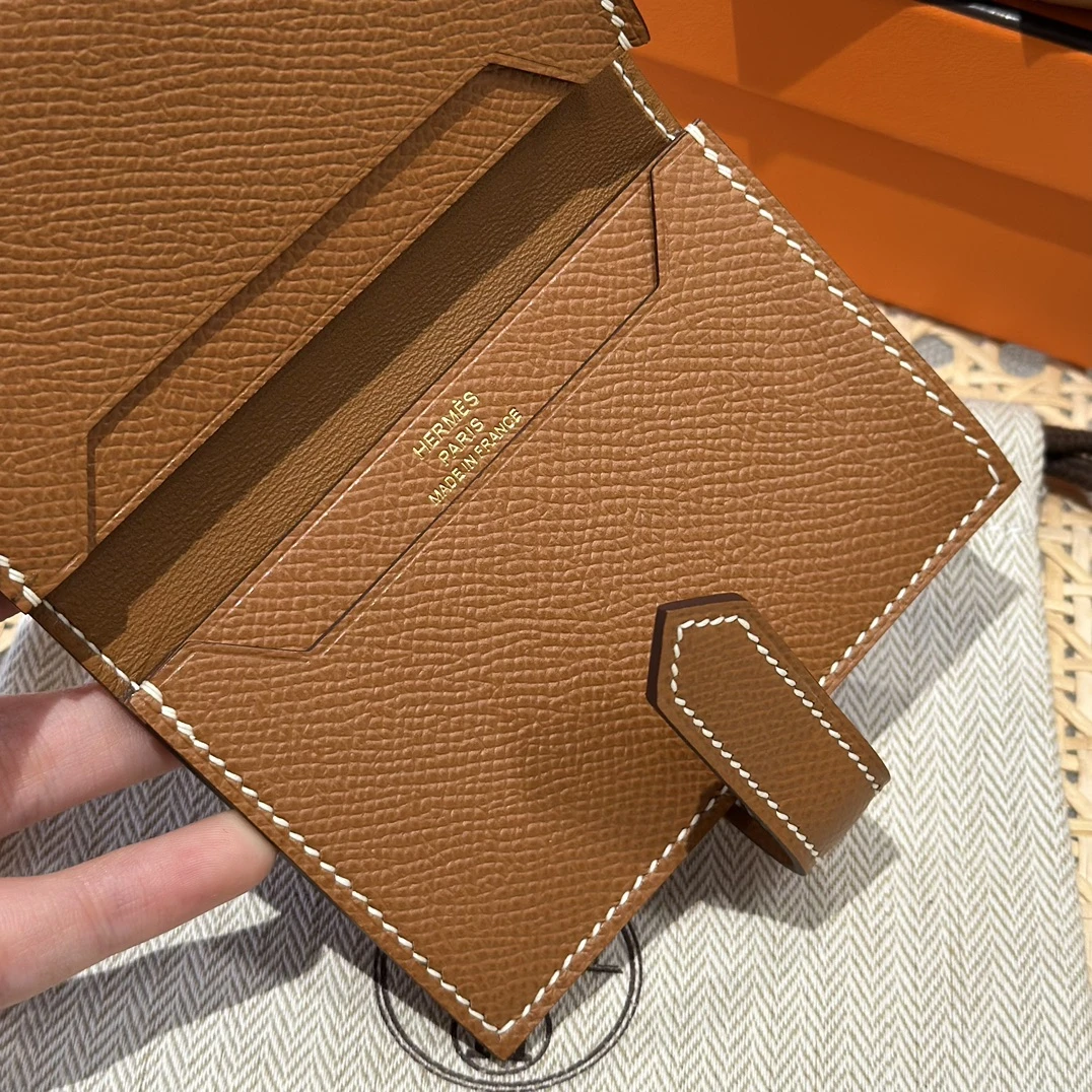 HERMES Кошелёк Bearn 10 см 37/Gold Epsom HERMES Кошелёк Bearn 10 см 37/Gold Epsom