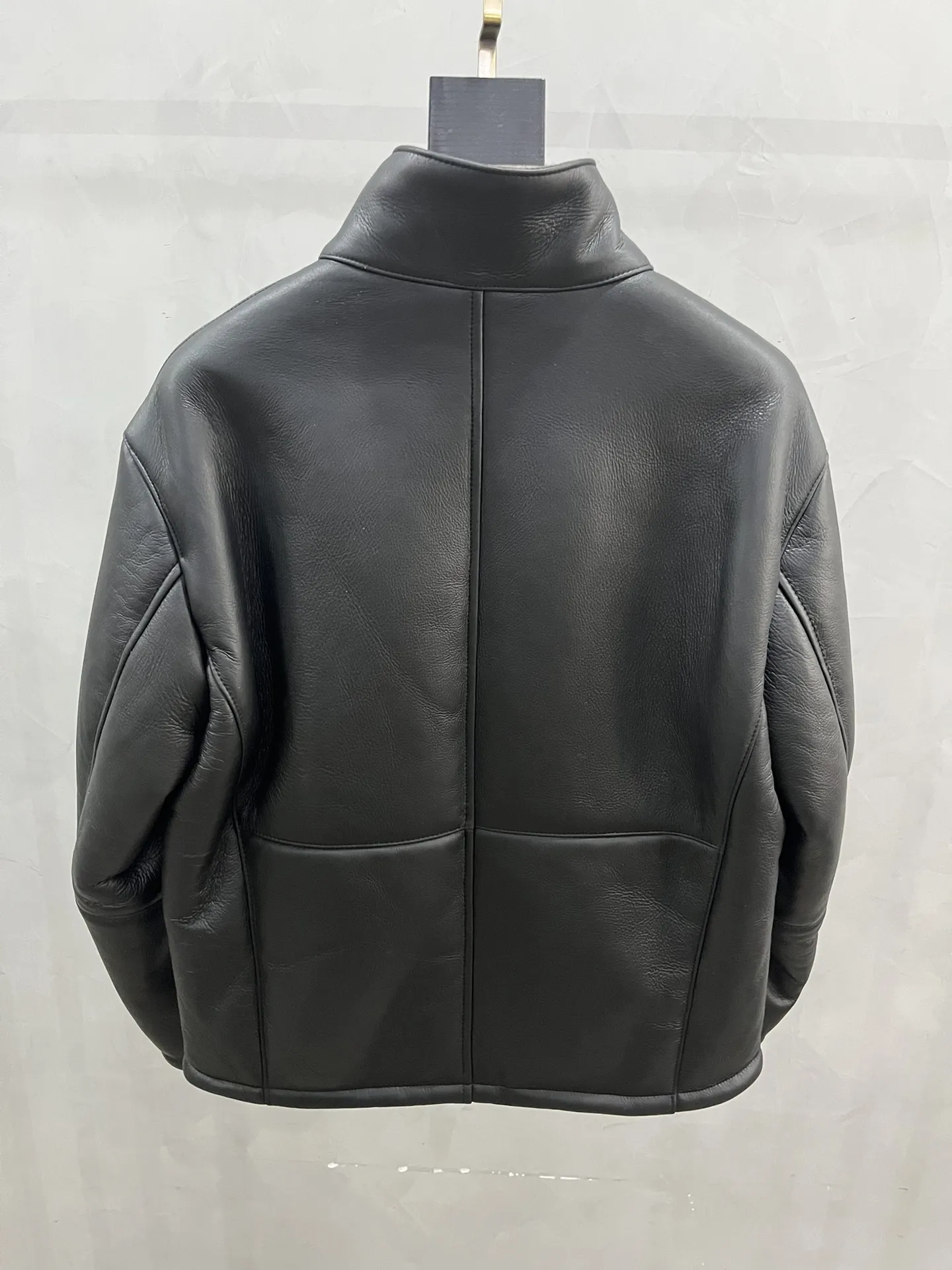 HERMES Мужская кожаная куртка HERMES Мужская кожаная куртка