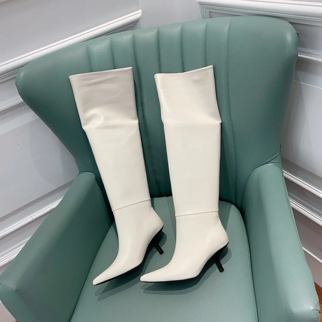 THE ROW Женские сапоги из кожи ягненка THE ROW Женские сапоги из кожи ягненка