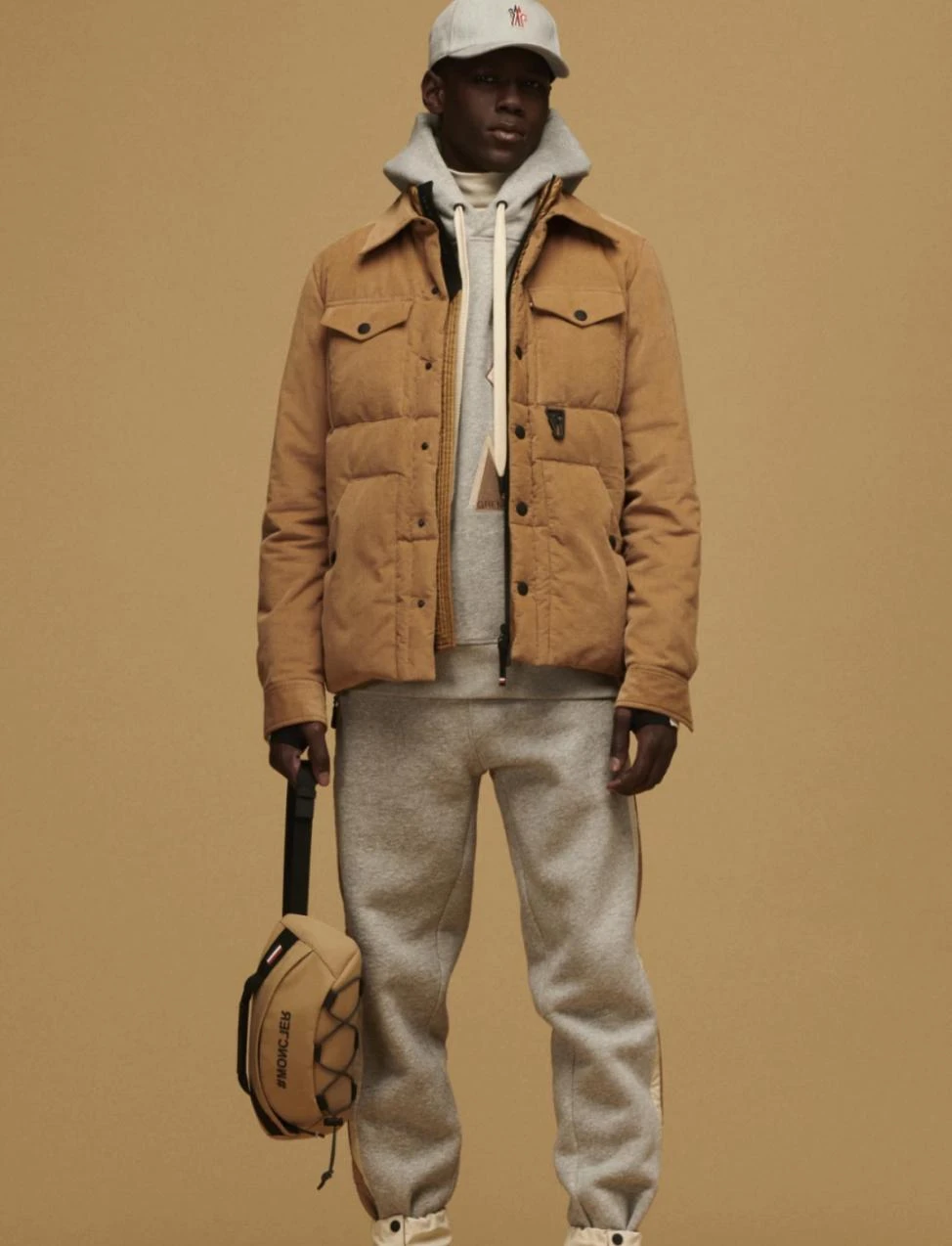 MONCLER Мужской вельветовый пуховик Legh MONCLER Мужской вельветовый пуховик Legh