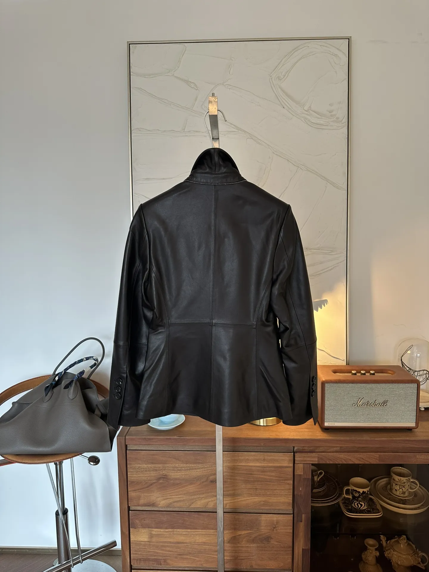 BRUNELLO CUCINELLI Женский кожаный жакет на одну пуговицу BRUNELLO CUCINELLI Женский кожаный жакет на одну пуговицу