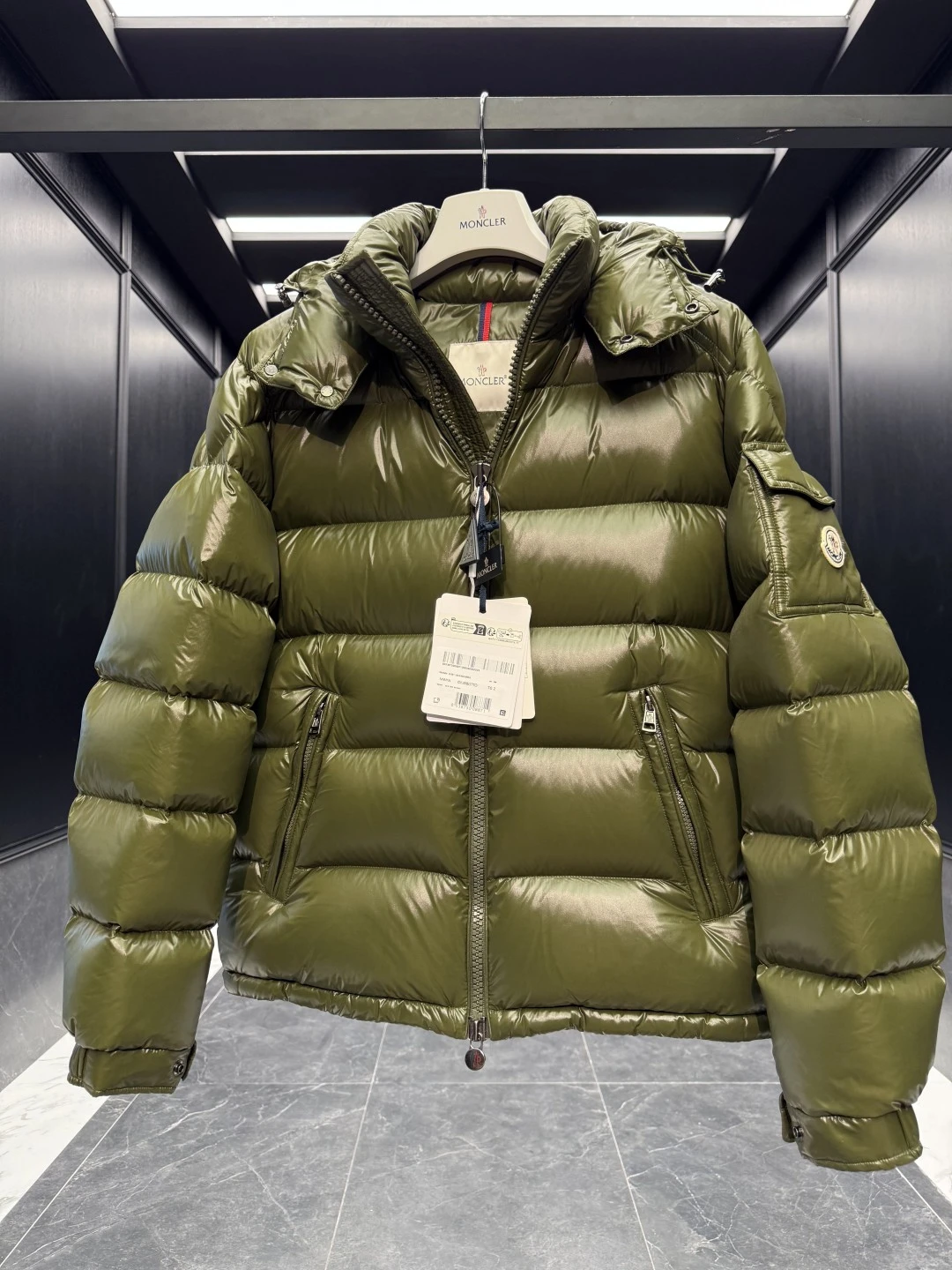 MONCLER Мужской пуховик Maya MONCLER Мужской пуховик Maya