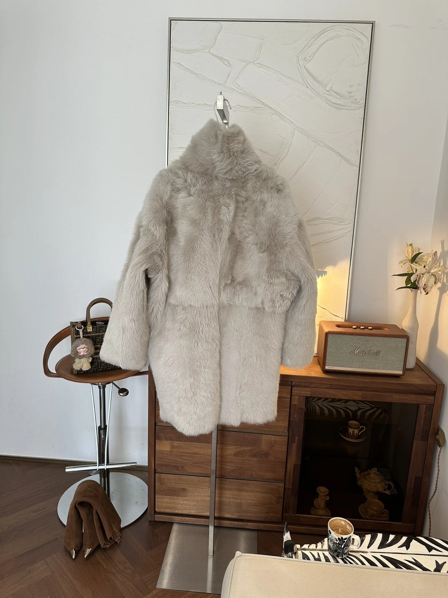 THE ROW Женская шуба из овчины THE ROW Женская шуба из овчины