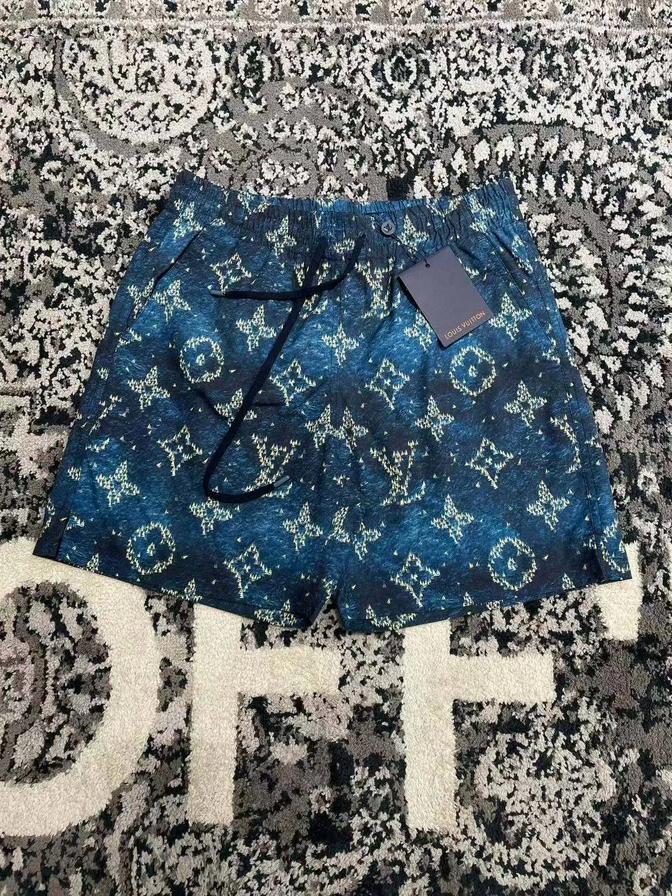 LOUIS VUITTON Мужские шорты LOUIS VUITTON Мужские шорты