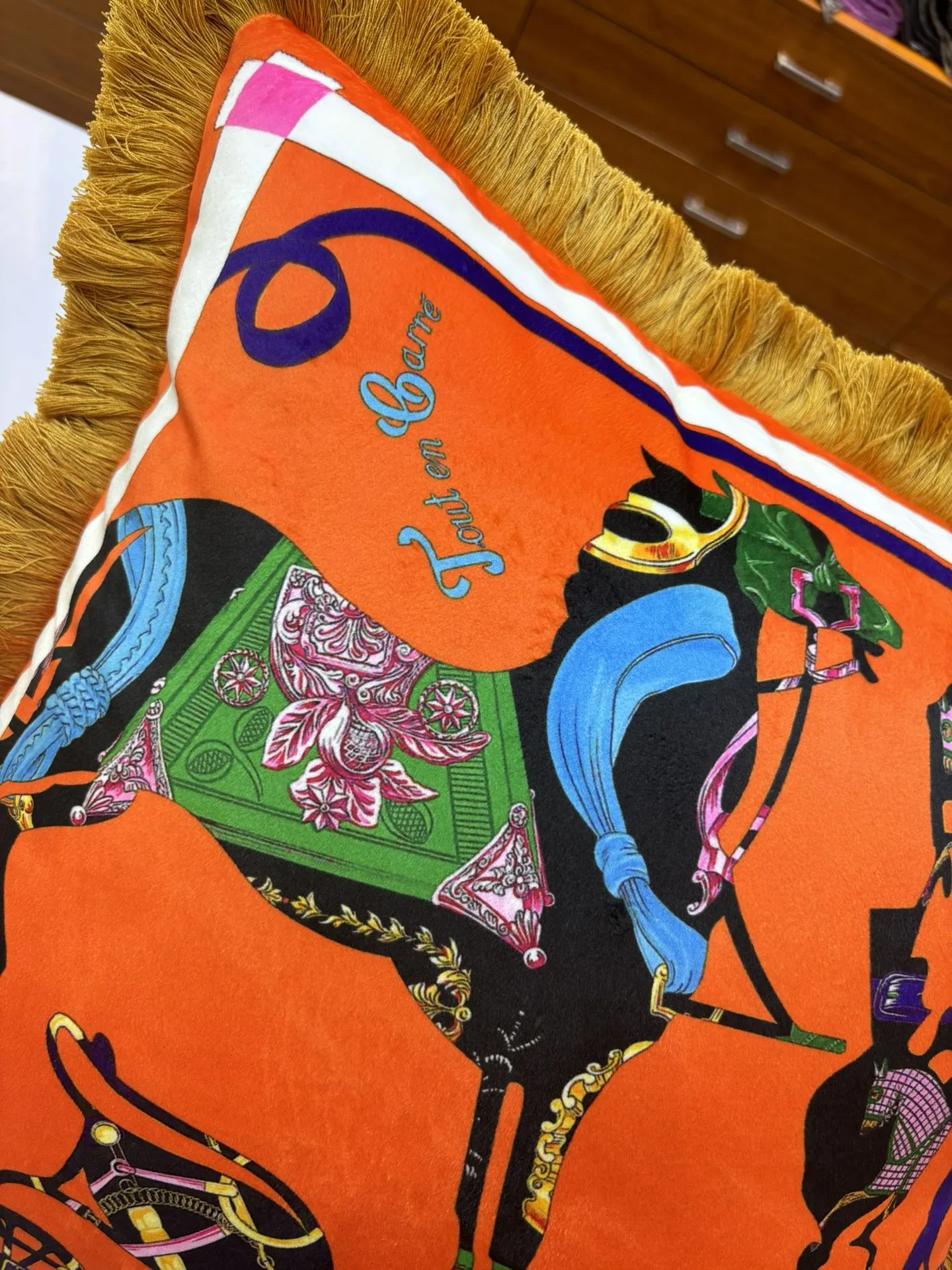 HERMES Подушка из бархата HERMES Подушка из бархата