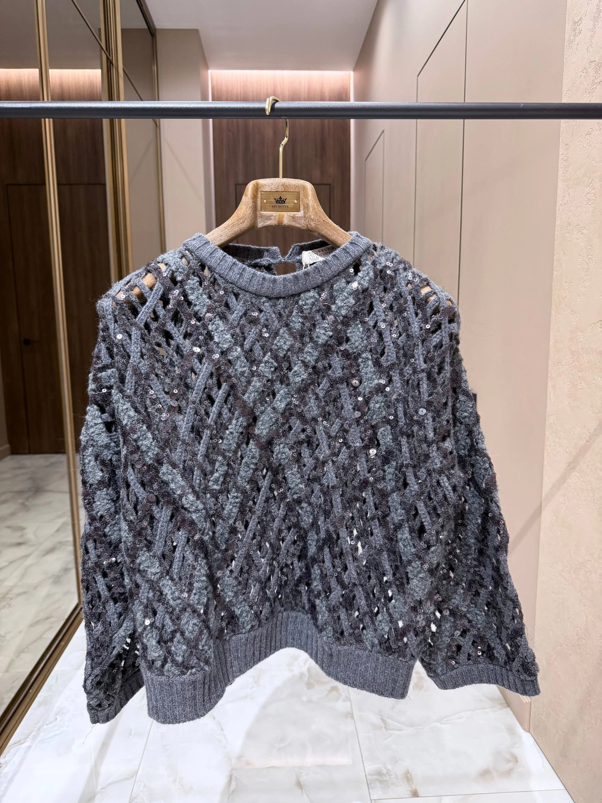 BRUNELLO CUCINELLI Женский джемпер с пайетками 