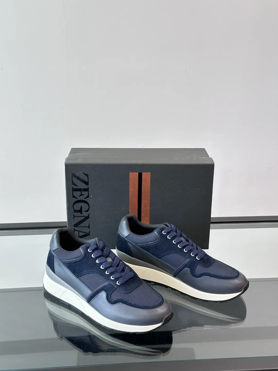 ERMENEGILDO ZEGNA Мужские кроссовки телячья кожа синий цвет ERMENEGILDO ZEGNA Мужские кроссовки телячья кожа синий цвет