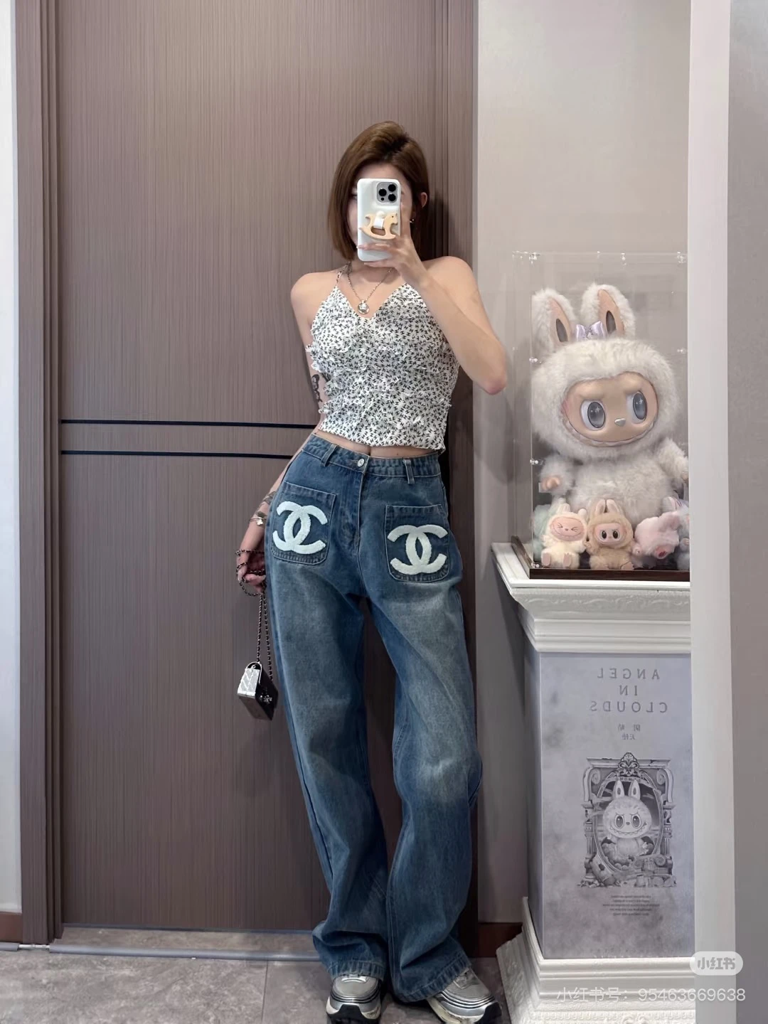 CHANEL Женские джинсы  CHANEL Женские джинсы