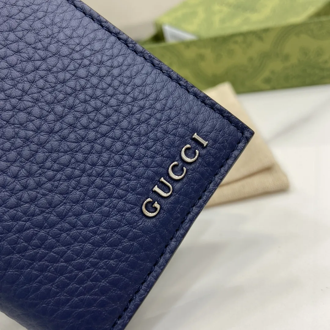 GUCCI Мужская обложка на паспорт GUCCI Мужская обложка на паспорт