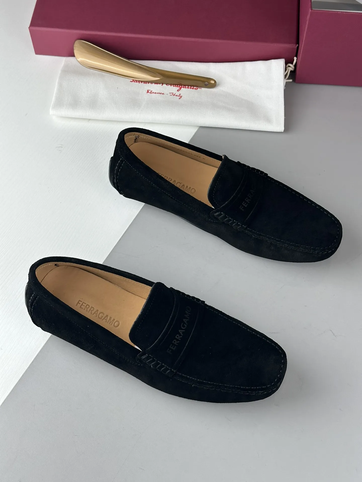 SALVATORE FERRAGAMO Мужские мокасины SALVATORE FERRAGAMO Мужские мокасины