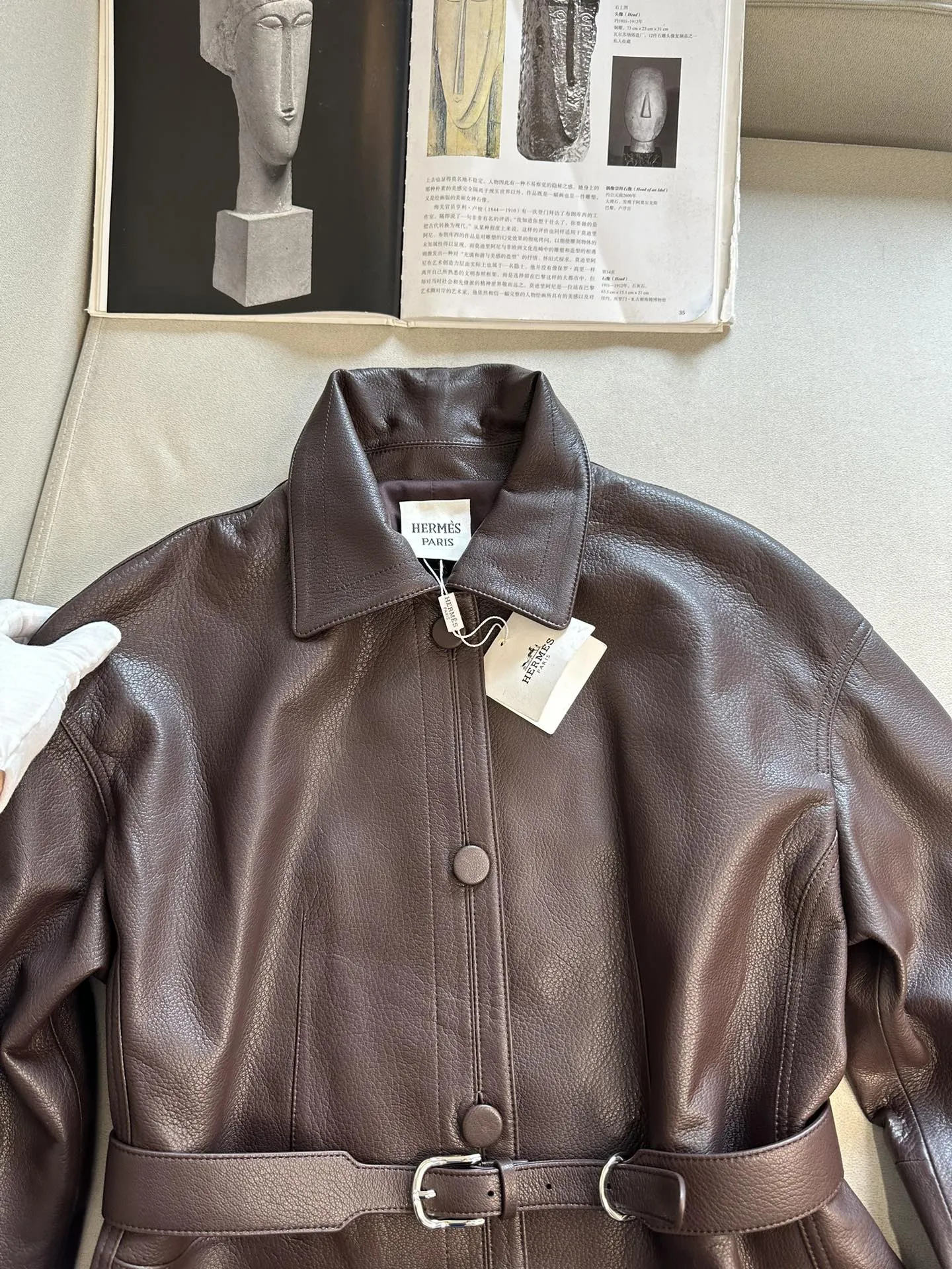 HERMES Женская кожаная куртка с поясом