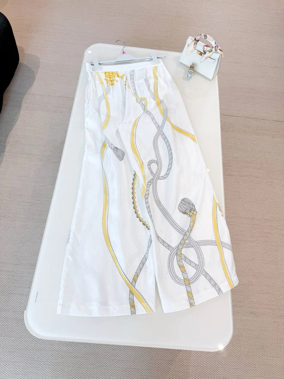 HERMES Женские шёлковые брюки HERMES Женские шёлковые брюки