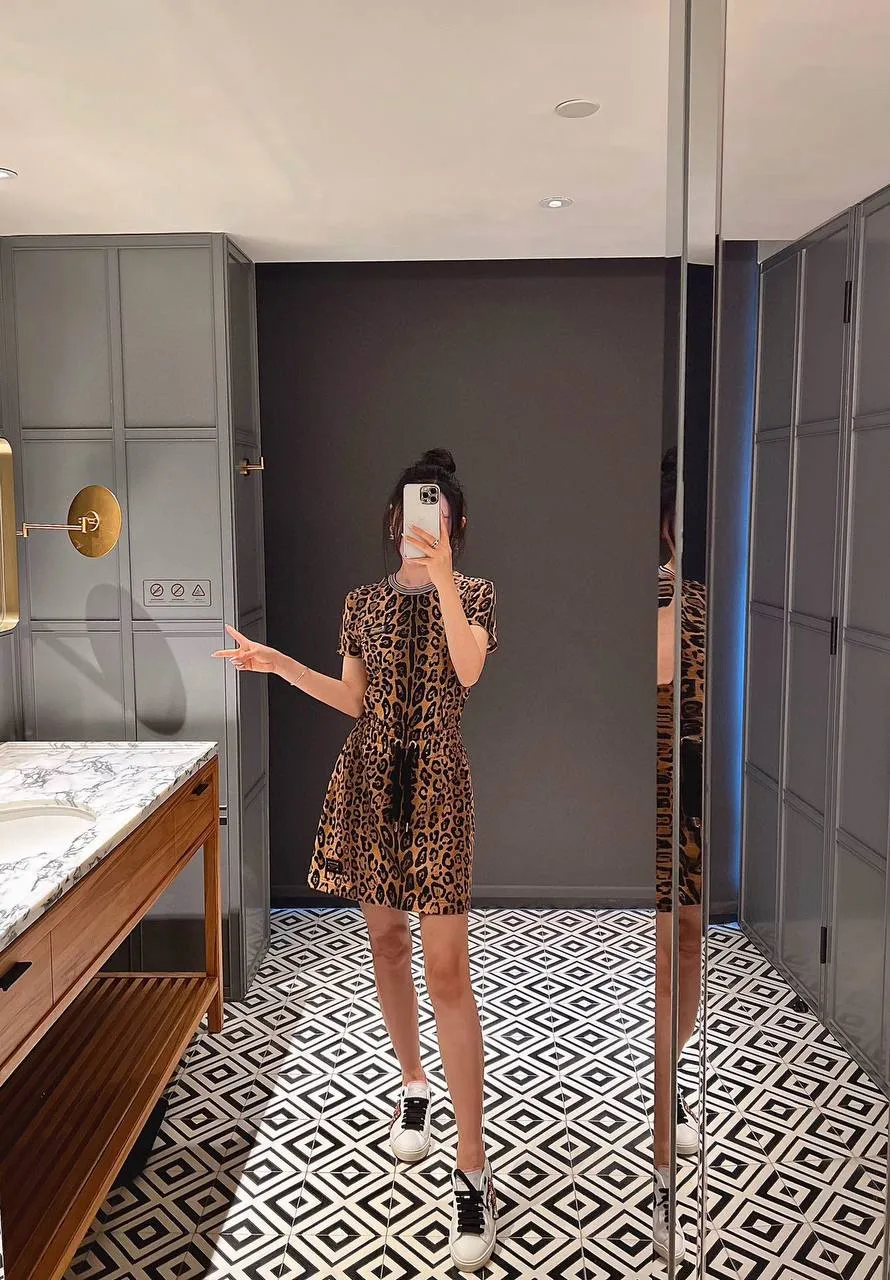 DOLCE & GABBANA Женская юбка леопардовая DOLCE & GABBANA Женская юбка леопардовая