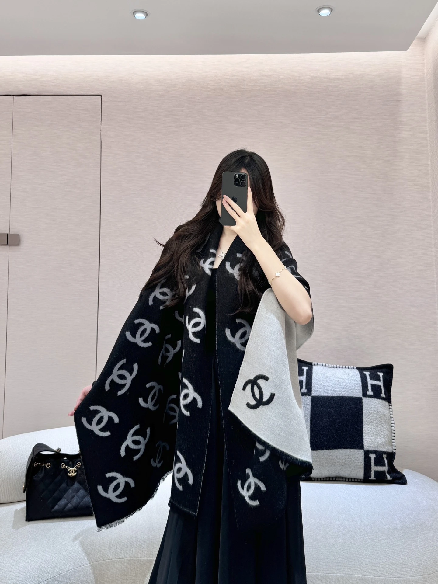 CHANEL Женский двусторонний шарф из кашемира 