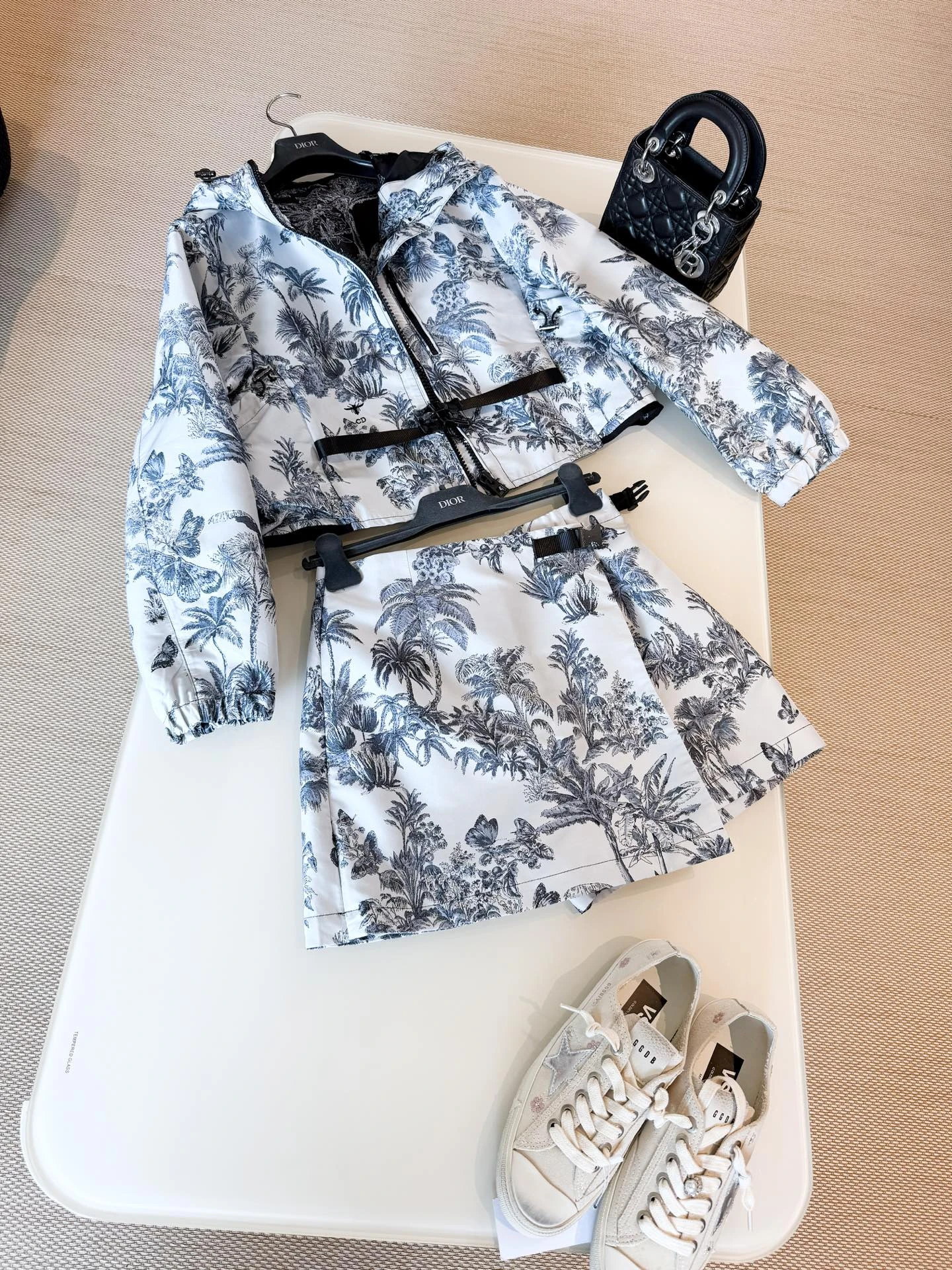 CHRISTIAN DIOR Женская куртка CHRISTIAN DIOR Женская куртка