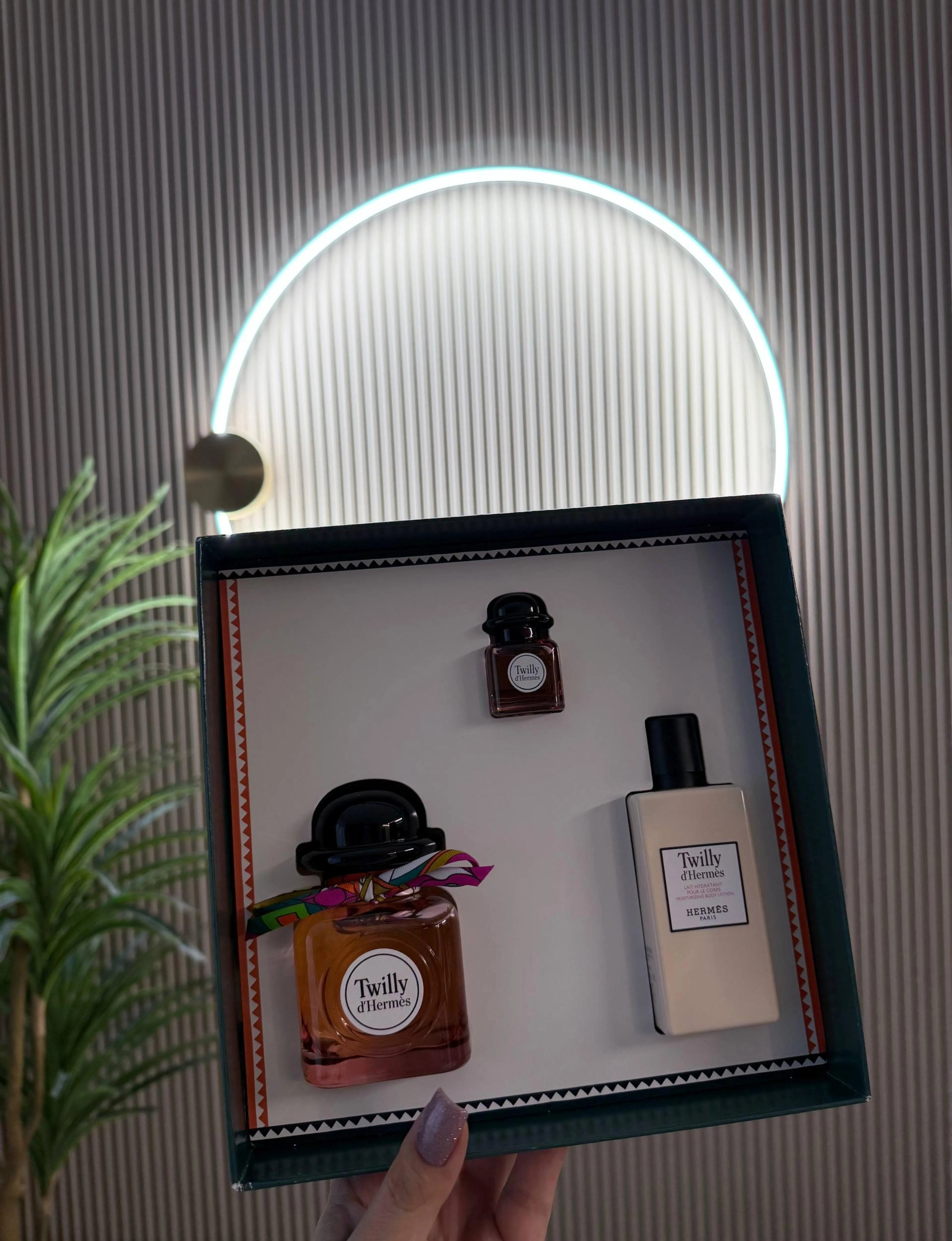 HERMES Подарочный набор Tutti Twilly D'Hermes аромат HERMES Подарочный набор Tutti Twilly D'Hermes аромат