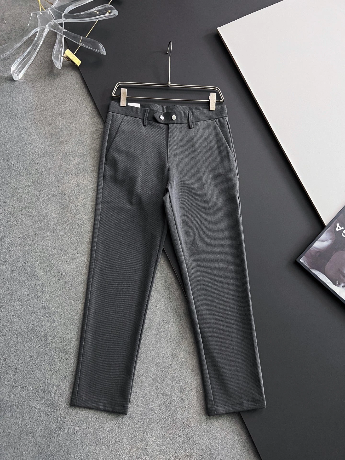 PRADA Мужские брюки из хлопка 