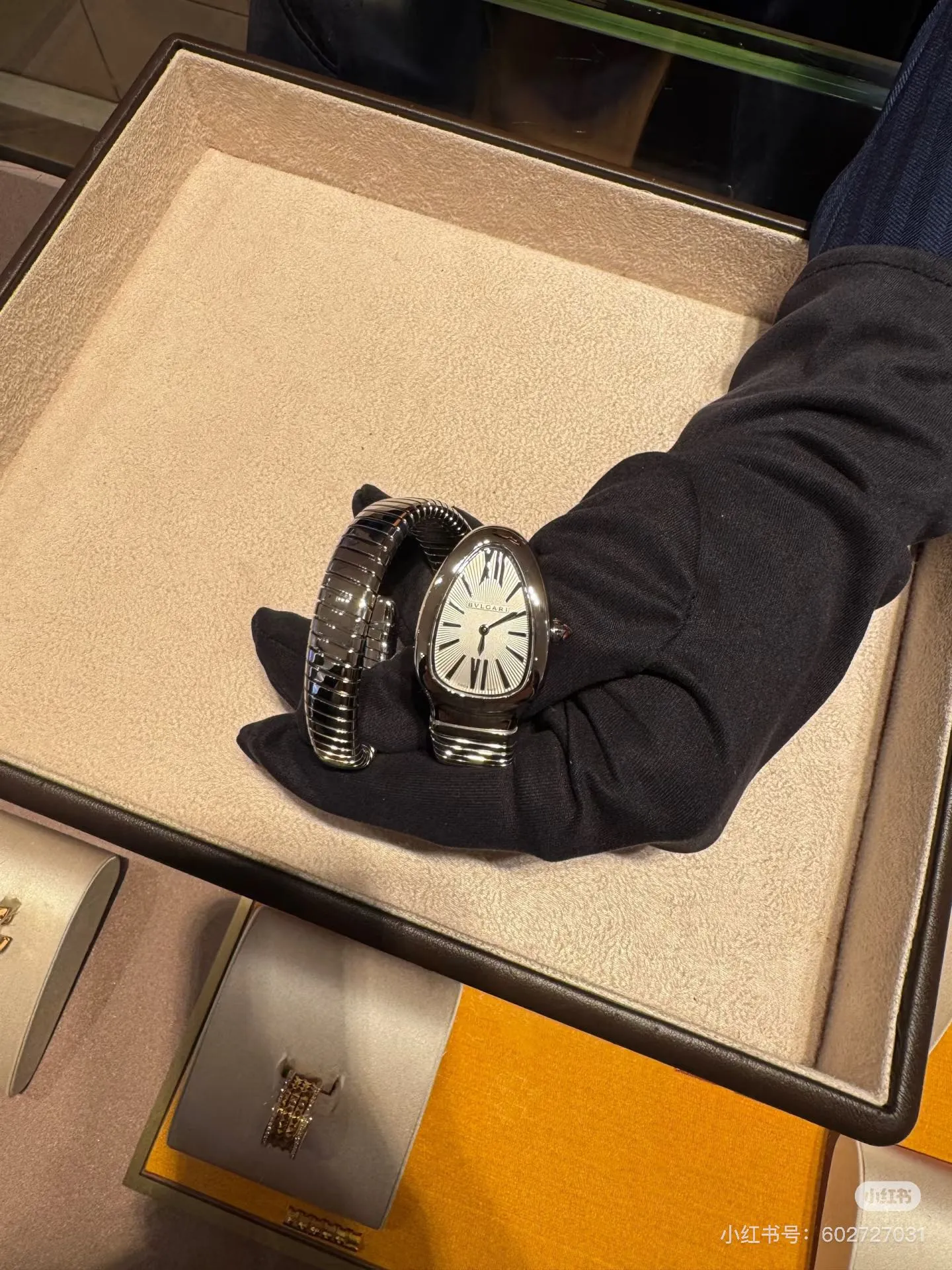 BVLGARI Женские часы Serpenti Tubogas 35 мм BVLGARI Женские часы Serpenti Tubogas 35 мм