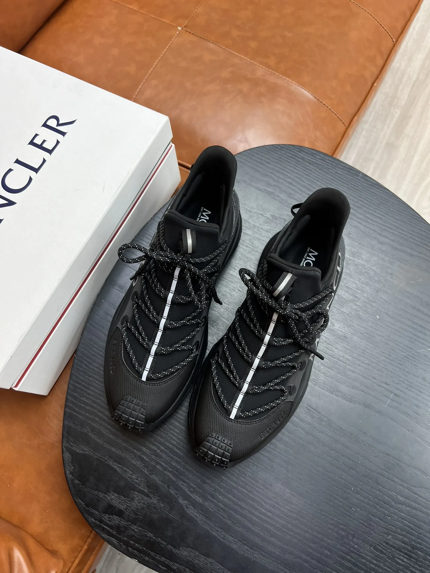 MONCLER Мужские кроссовки Mongolian