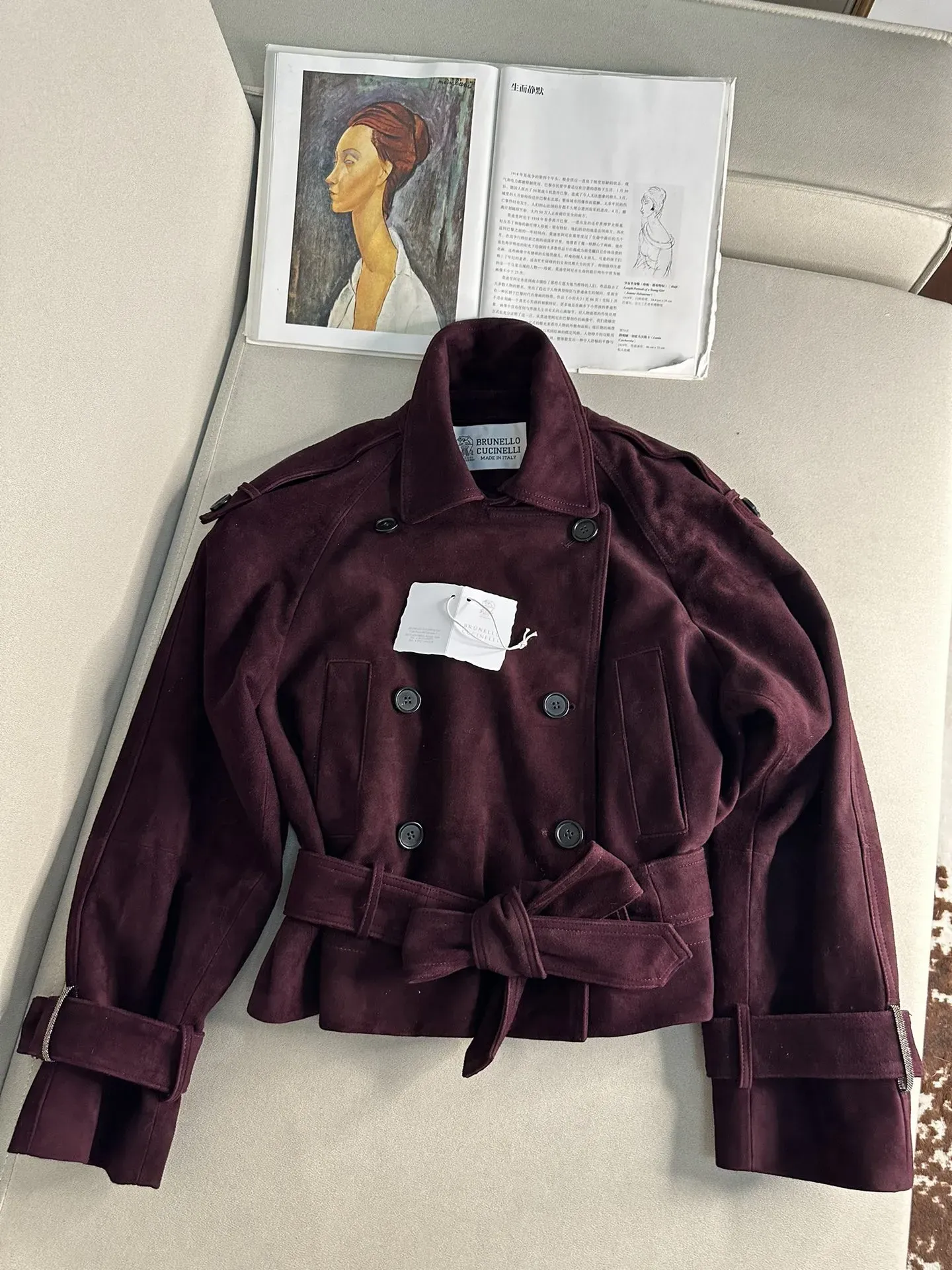 BRUNELLO CUCINELLI Женская куртка из замши с акцентом на талии BRUNELLO CUCINELLI Женская куртка из замши с акцентом на талии