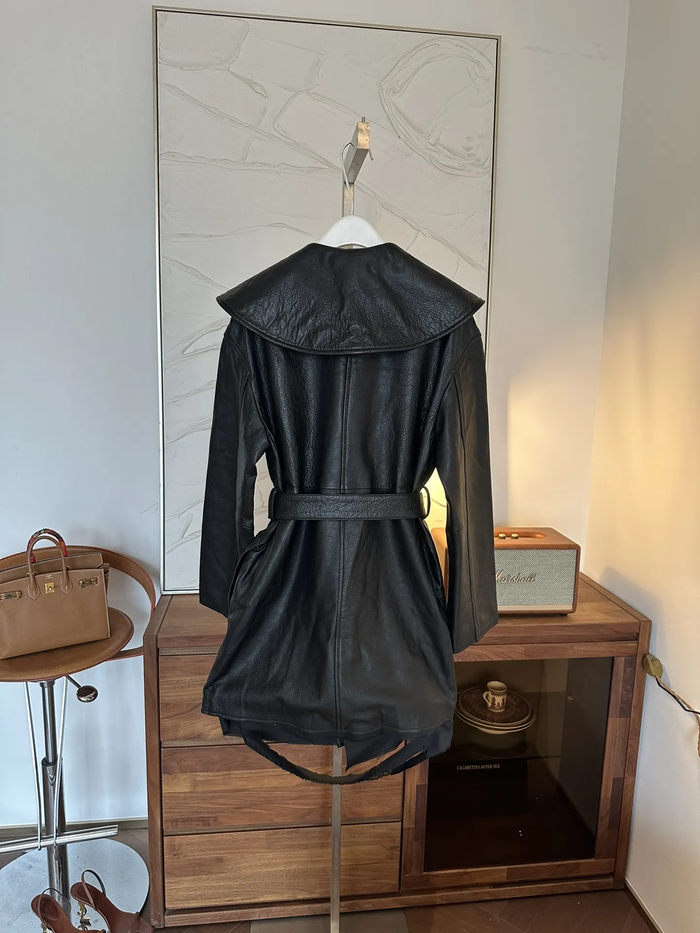 BALENCIAGA Женский кожаный плащ BALENCIAGA Женский кожаный плащ