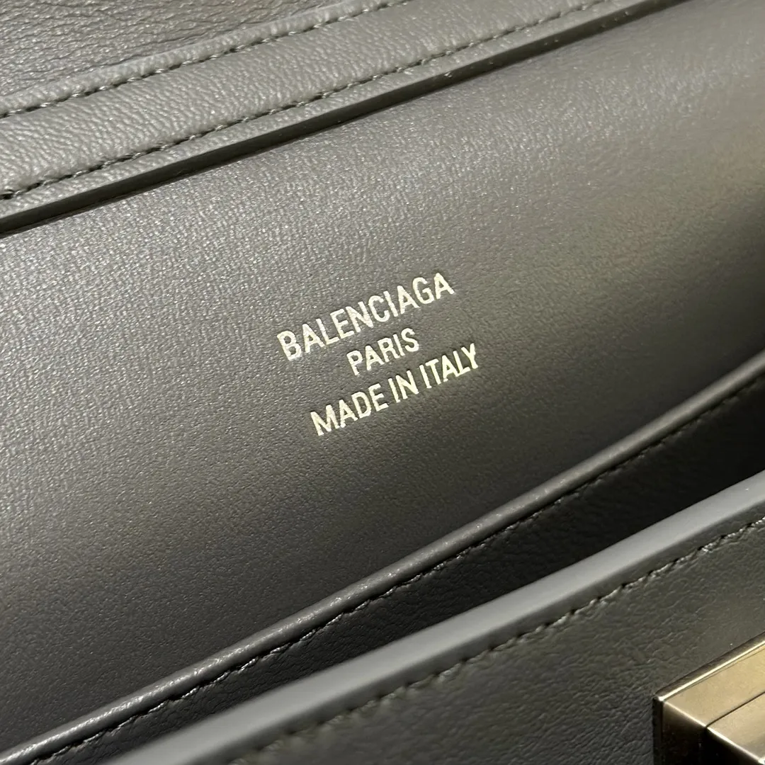 BALENCIAGA Женская сумка Rodeo grey BALENCIAGA Женская сумка Rodeo grey