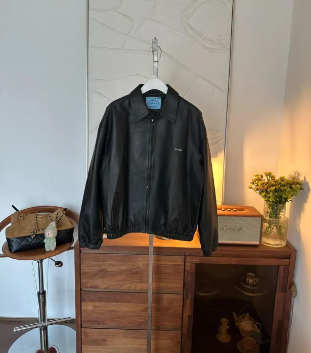 PRADA Женская кожаная куртка