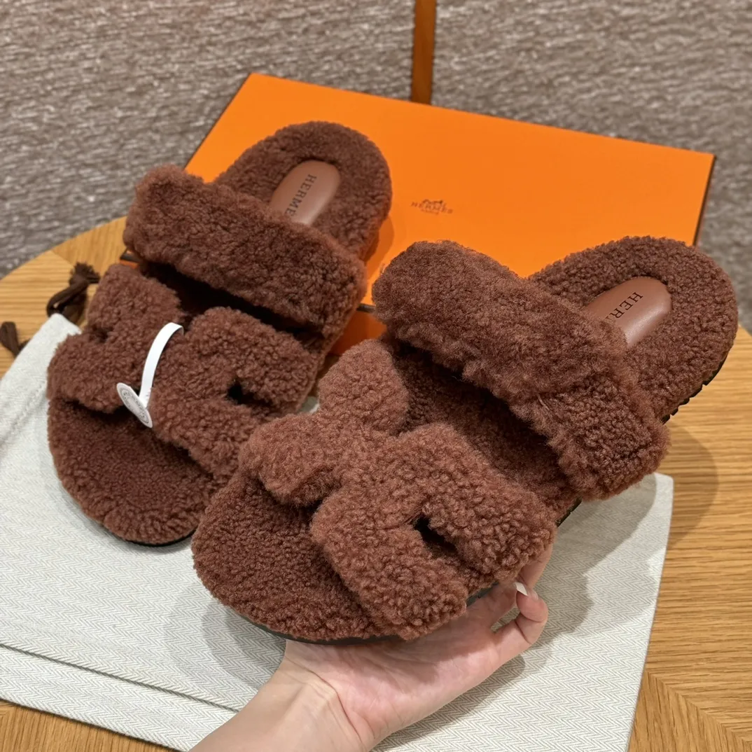 HERMES Женские сандалии Chypre из шерсти