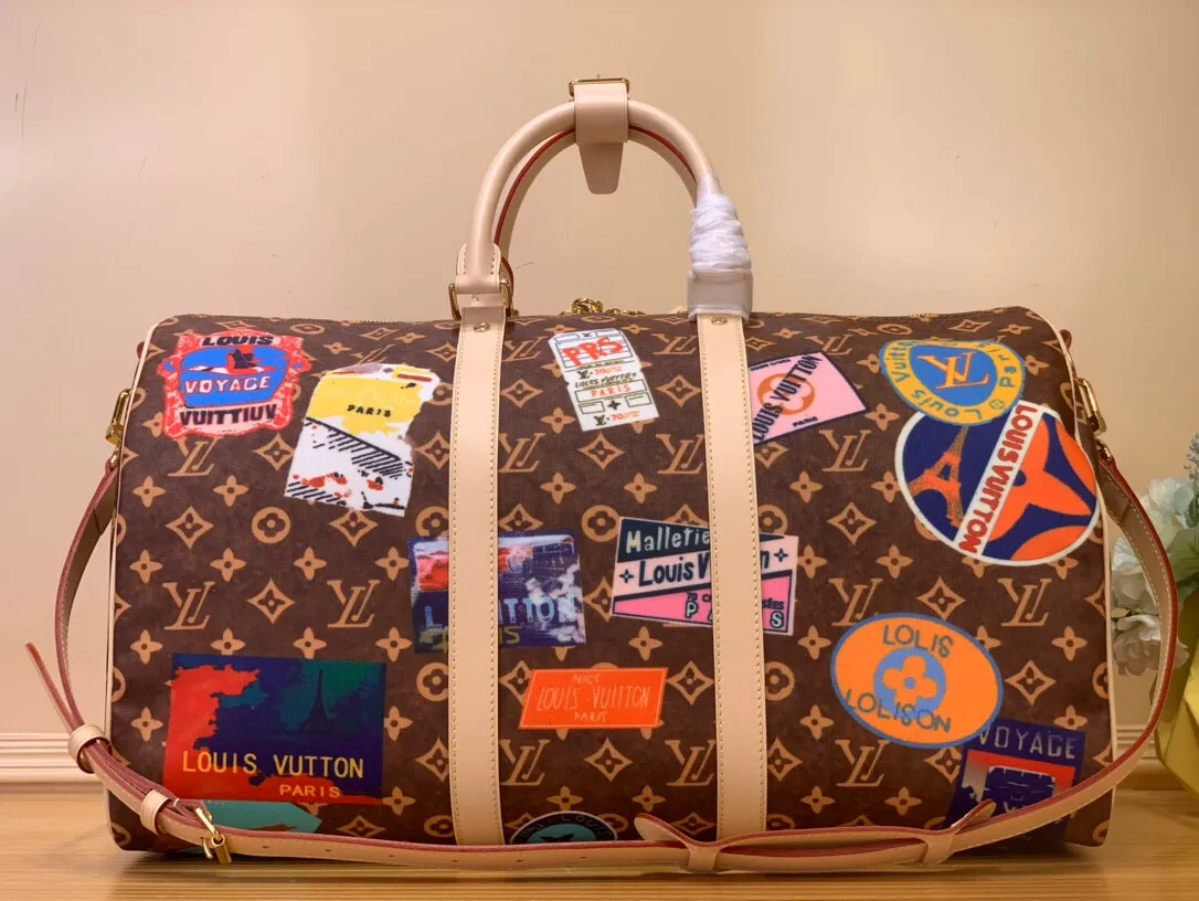 LOUIS VUITTON Дорожная сумка LOUIS VUITTON Дорожная сумка