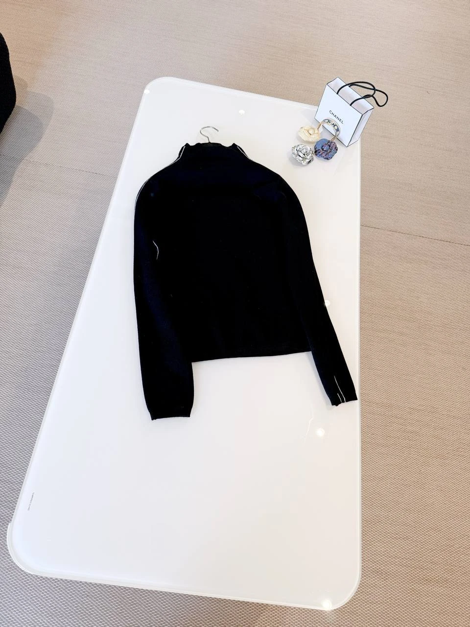 CHANEL Женский свитер из шерсти 