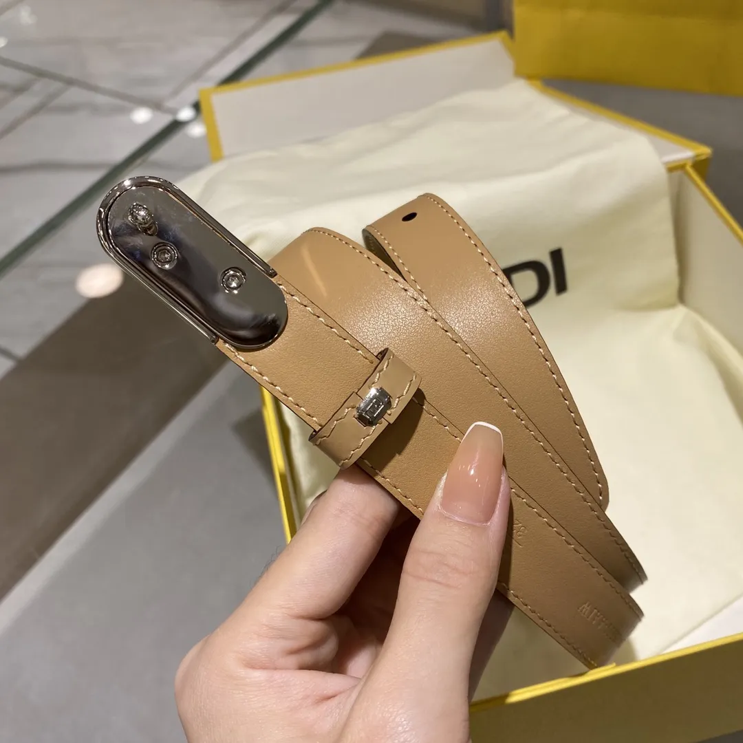 FENDI Женский ремень с пряжкой FF ширина 3 см