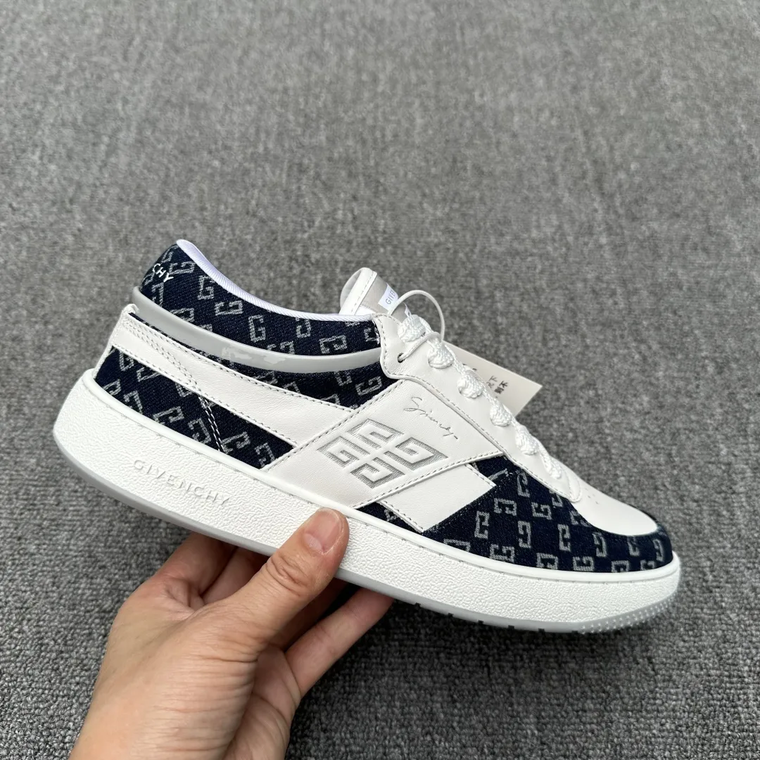 GIVENCHY Мужские кроссовки с фирменными узорами