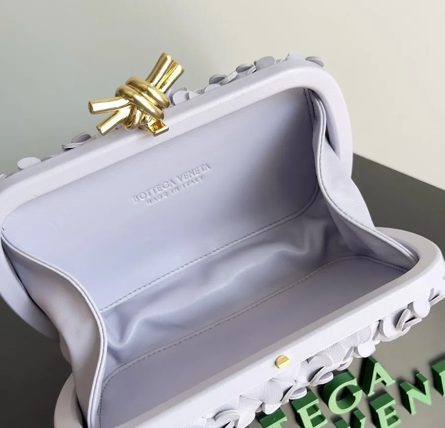 BOTTEGA VENETA Клатч Knot с металлическим узлом