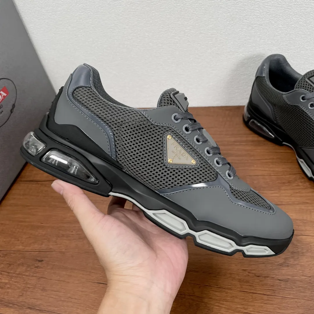 PRADA Мужские кроссовки коровья кожа с фирменной эмблемой 