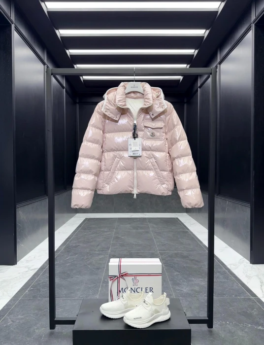 MONCLER Женский укороченый пуховик Andro