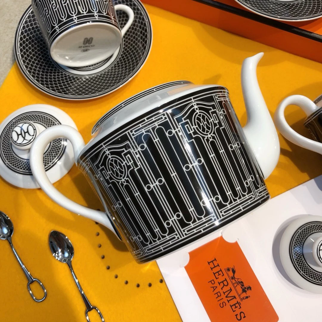 HERMES Чайный сервиз на 6 персон H Deco HERMES Чайный сервиз на 6 персон H Deco