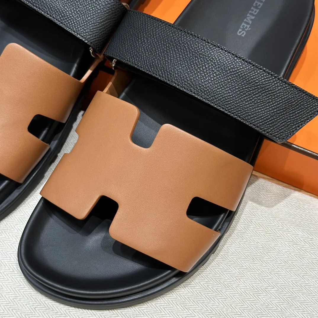 HERMES Мужские сандалии Chypre из овчины