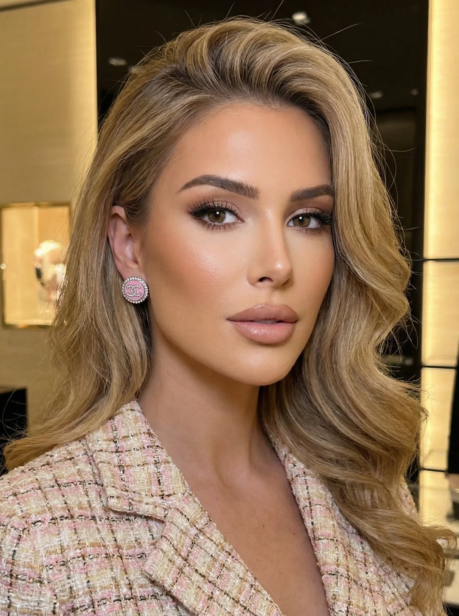 CHANEL Женские серьги из латуни с эмалью