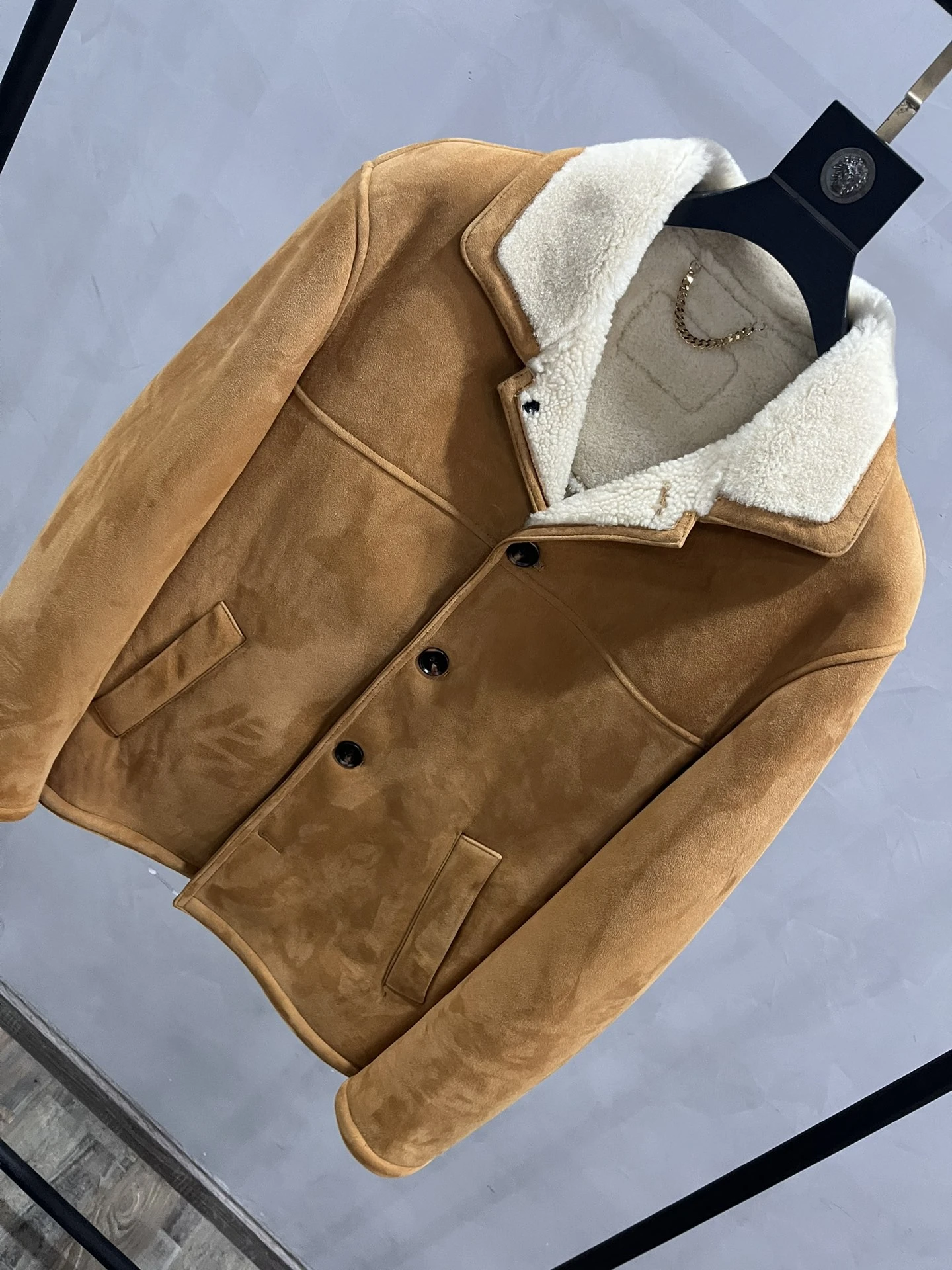 GUCCI Мужская дубленка из меха мериноса GUCCI Мужская дубленка из меха мериноса