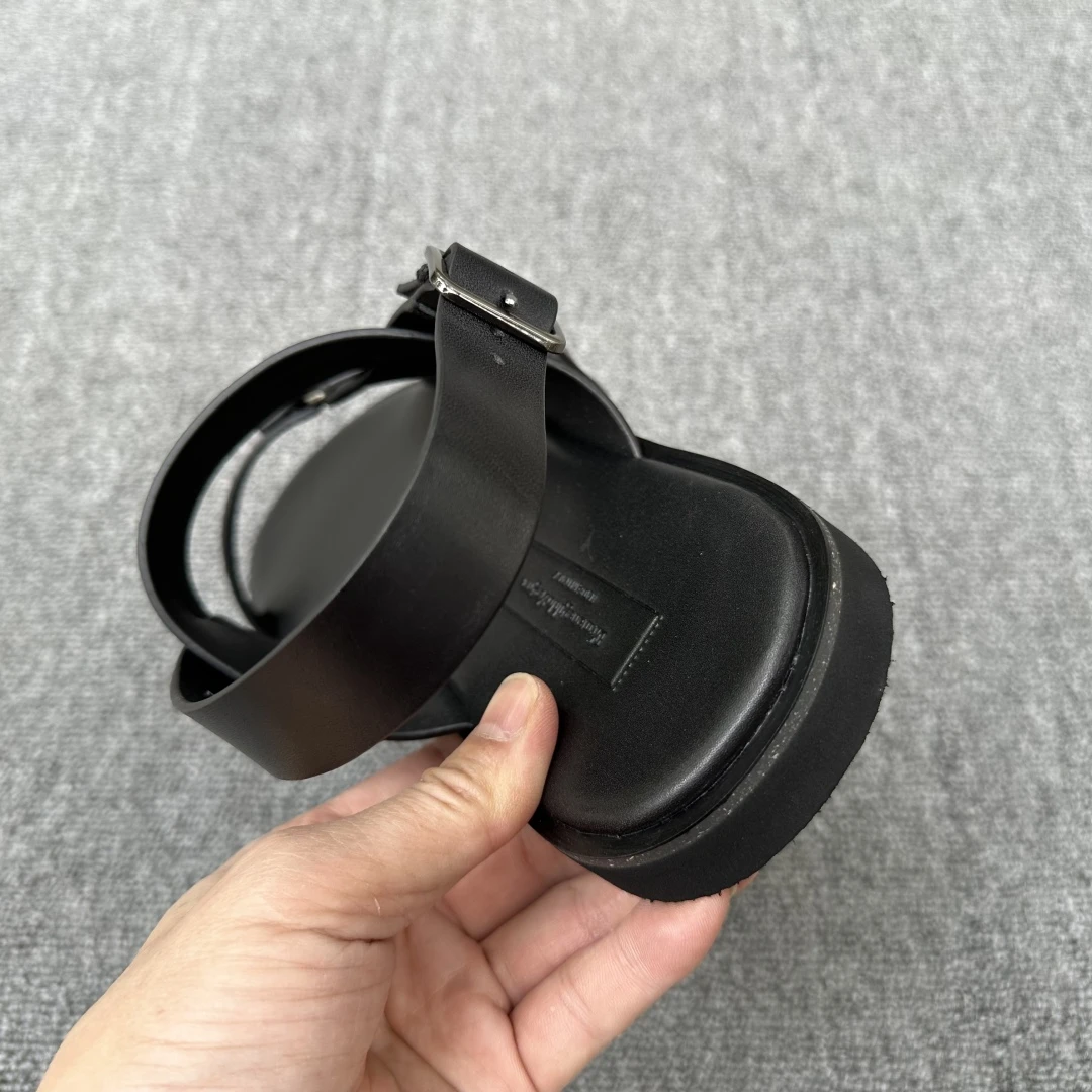 ERMENEGILDO ZEGNA Мужские сандалии