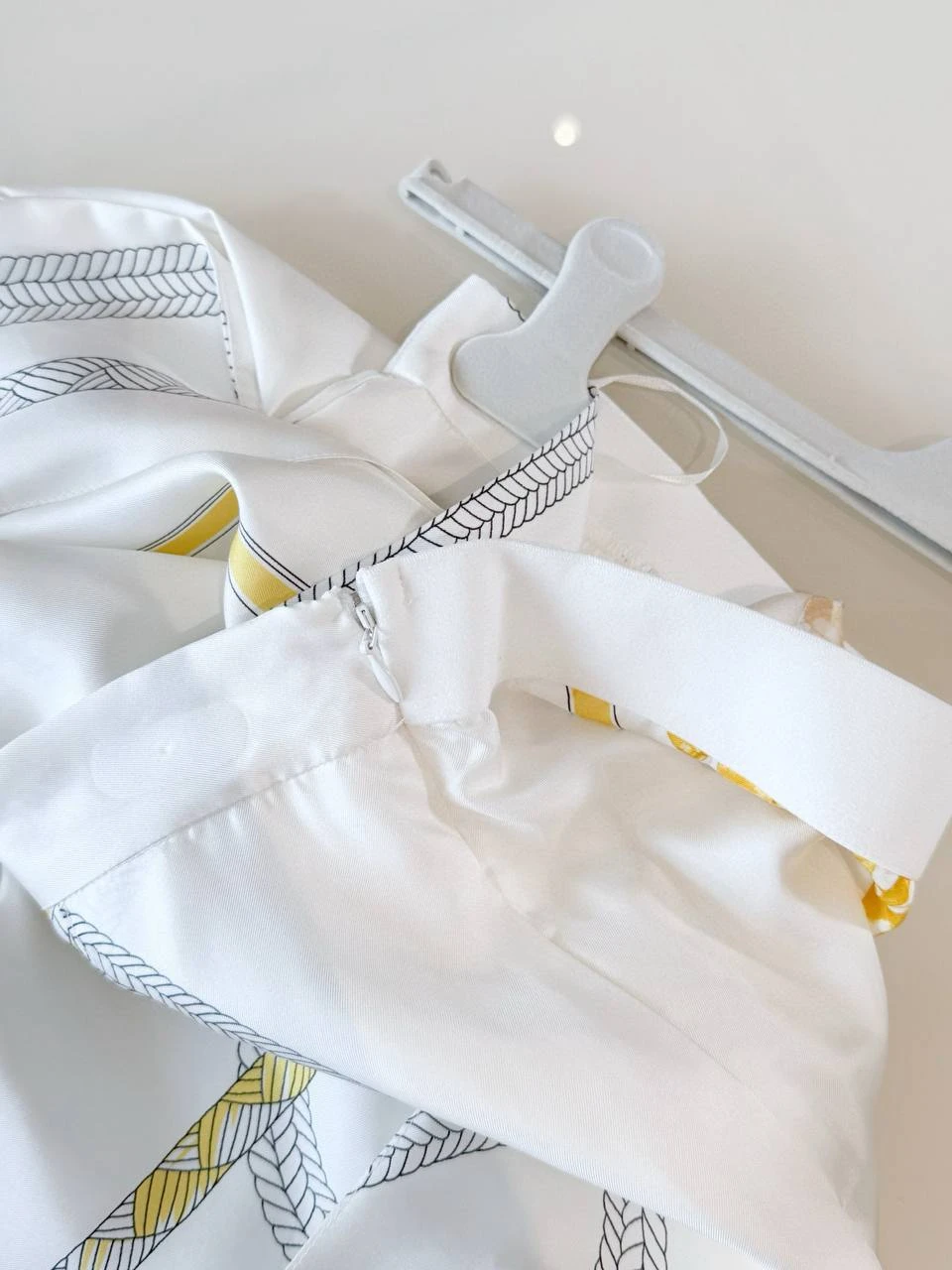 HERMES Женские шёлковые брюки HERMES Женские шёлковые брюки