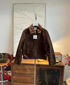 HERMES Женская куртка из замши коричневая