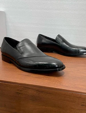 BERLUTI Мужские туфли из телячьей кожи с монограммным рельефом