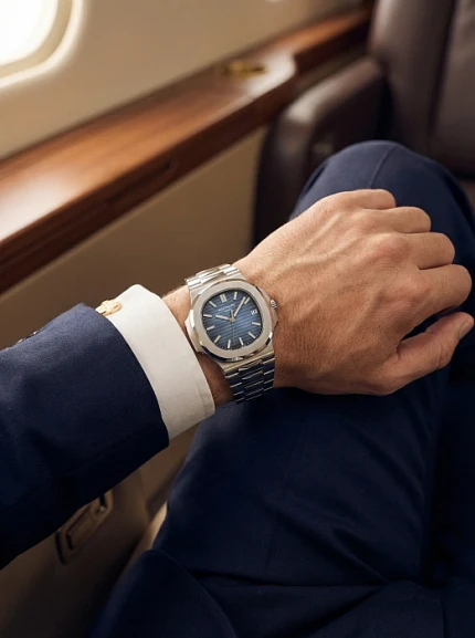 PATEK PHILLIPE Мужские часы Nautilus 5811