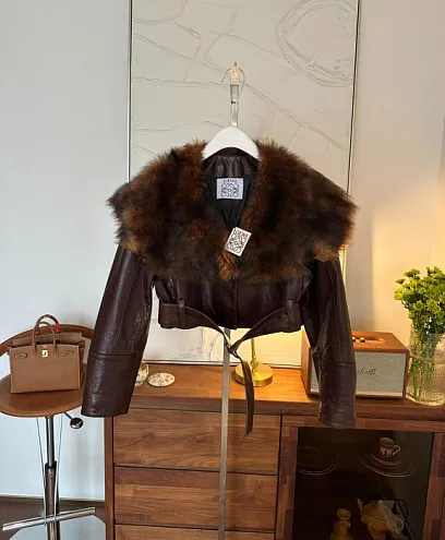 LOEWE Женская кожаная куртка с мехом лисы