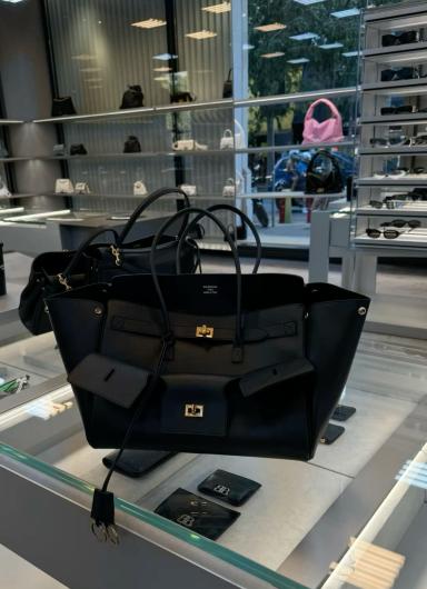 BALENCIAGA Женская сумка Bel Air Carry All Bag 